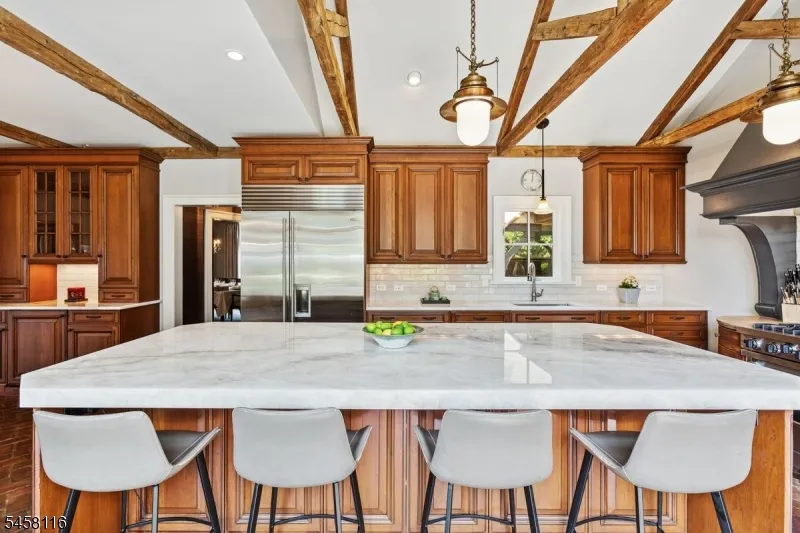 211 Mountainview Estate Bernardsville, NJ 07924