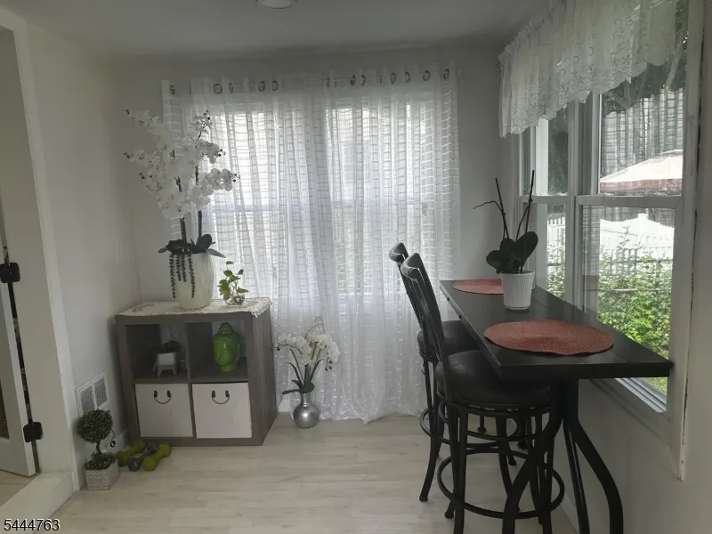 35 Montclair Ave Clifton City, NJ 07011