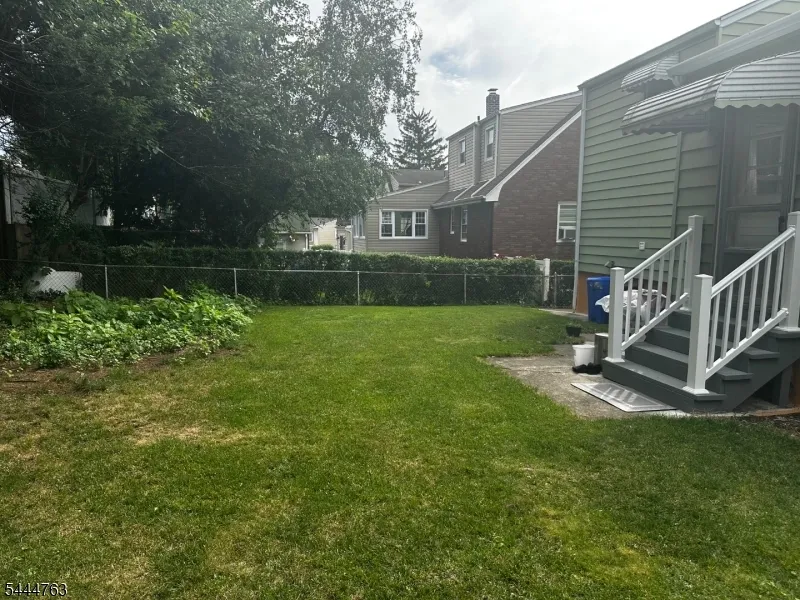 35 Montclair Ave Clifton City, NJ 07011