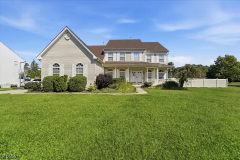 42 Margaret Dr