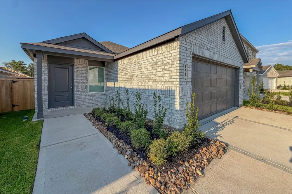 1514 Golden Iris Drive Crosby, TX 77532