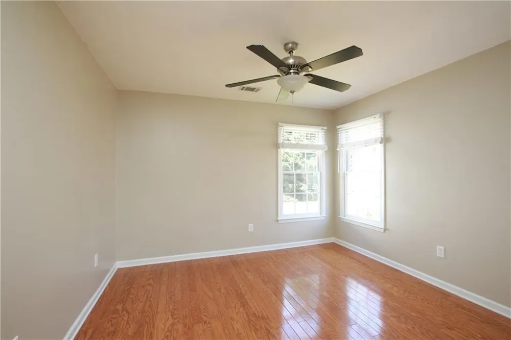 3050 Winston Terrace Ct Alpharetta, GA 30009