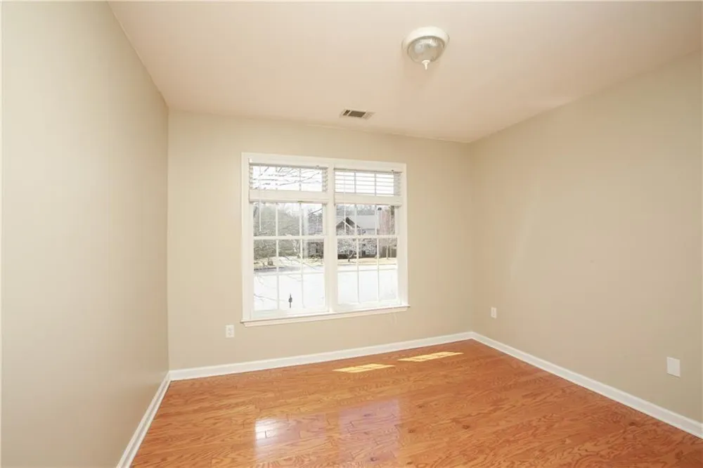 3050 Winston Terrace Ct Alpharetta, GA 30009