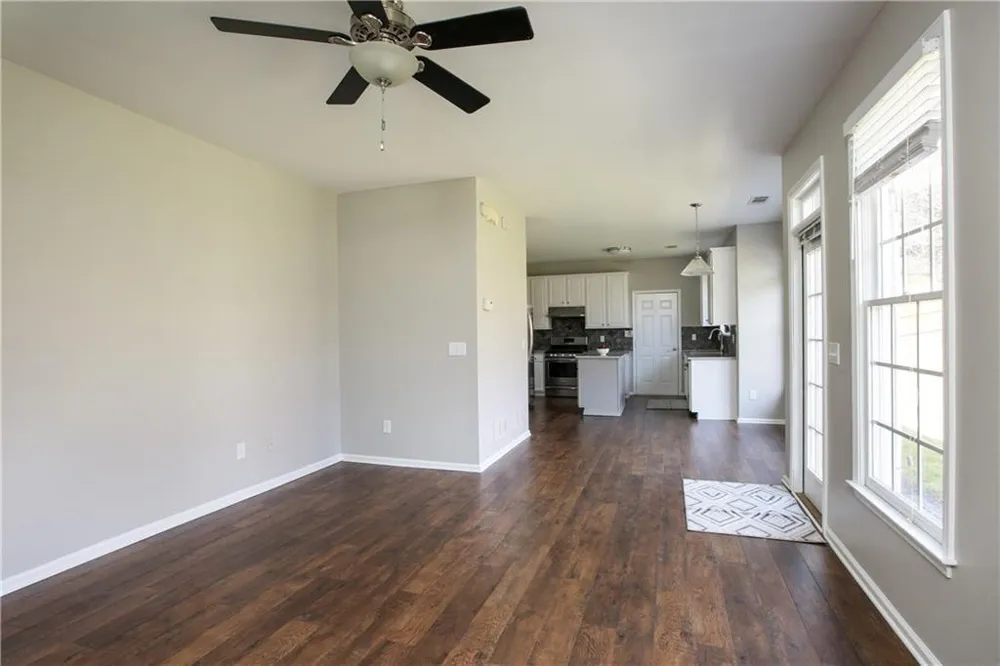 3050 Winston Terrace Ct Alpharetta, GA 30009