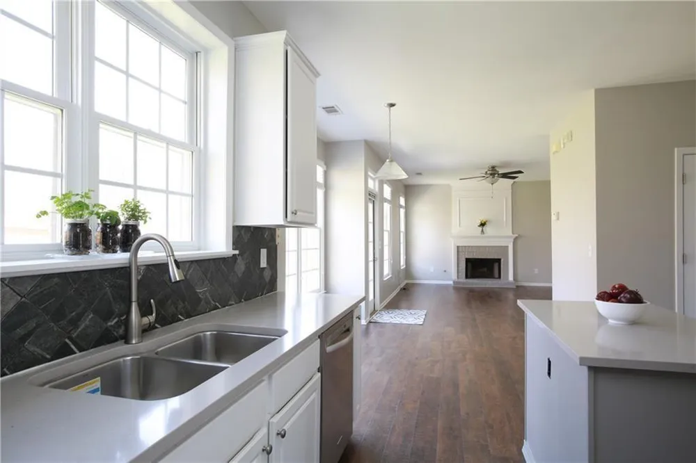 3050 Winston Terrace Ct Alpharetta, GA 30009