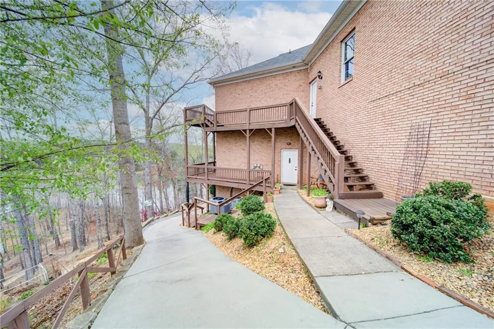 6462 Waterscape Ridge Gainesville, GA 30506