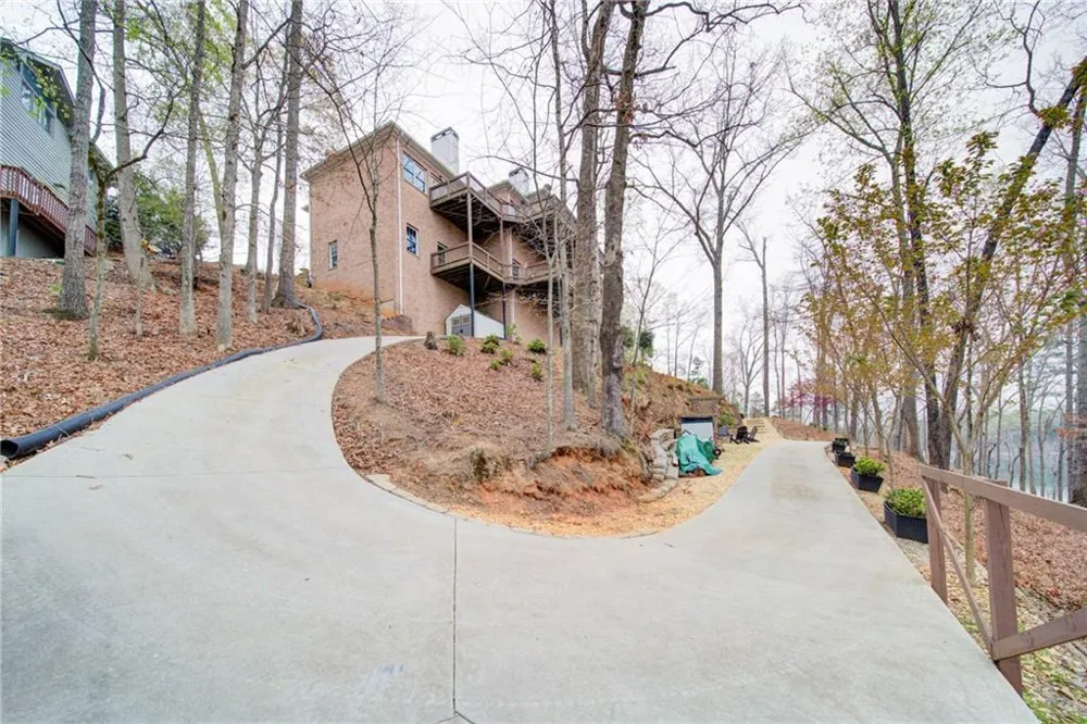 6462 Waterscape Ridge Gainesville, GA 30506