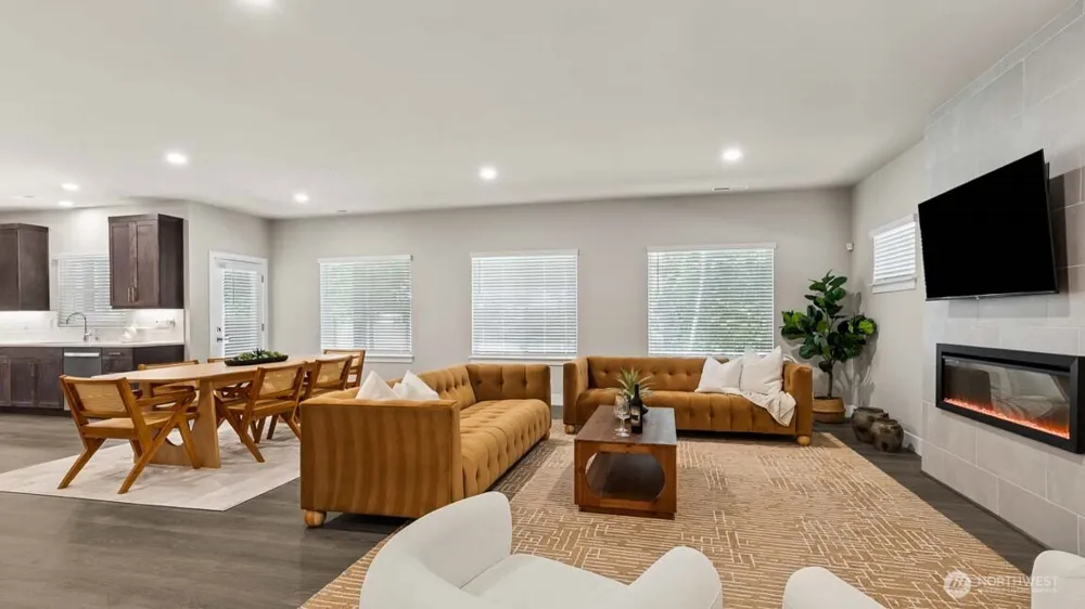 9230 NE 186th Place Bothell, WA 98011