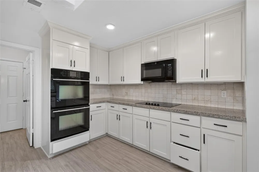 3302 Carmel Valley Drive Missouri City, TX 77459