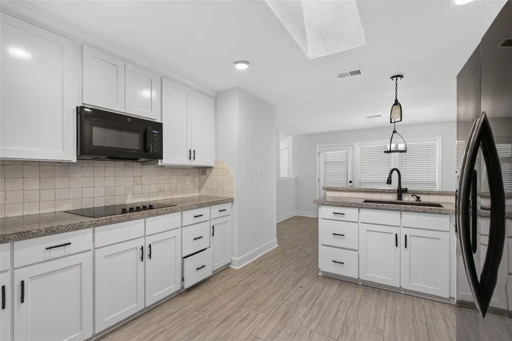 3302 Carmel Valley Drive Missouri City, TX 77459