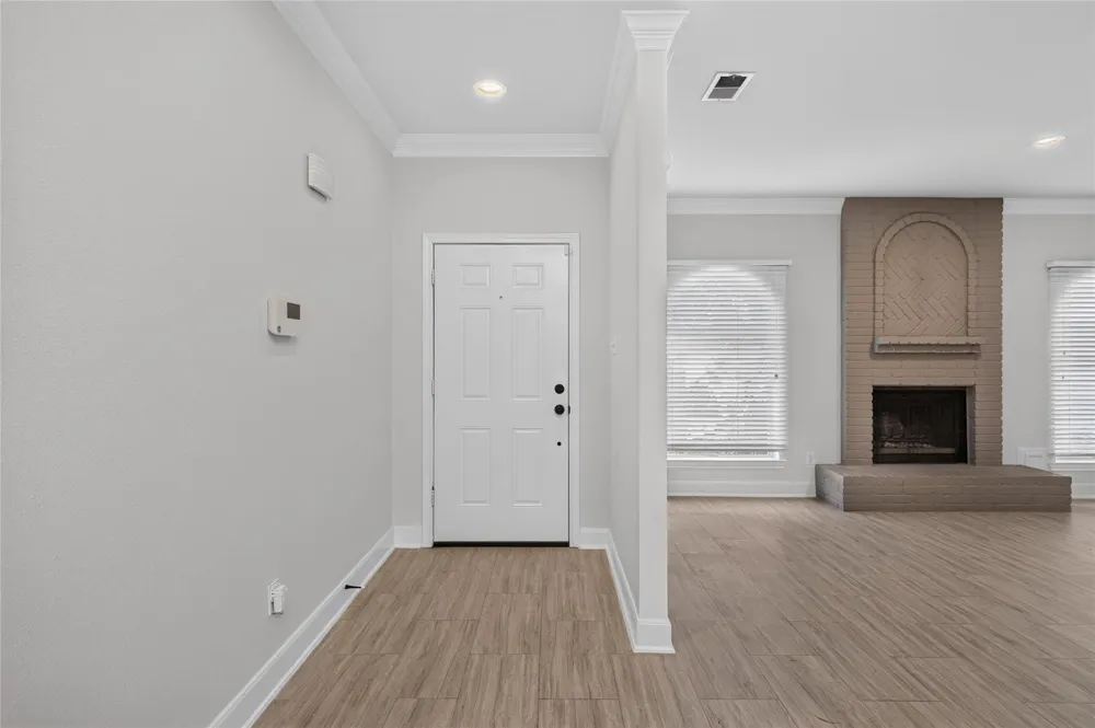 3302 Carmel Valley Drive Missouri City, TX 77459