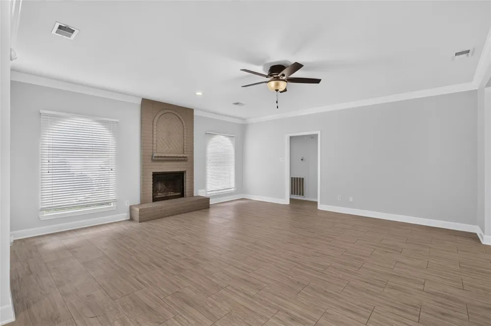 3302 Carmel Valley Drive Missouri City, TX 77459