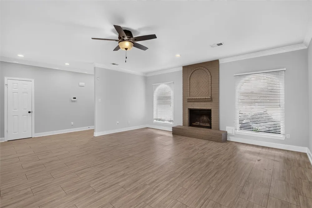 3302 Carmel Valley Drive Missouri City, TX 77459