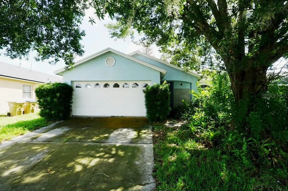 1523 INDIAN OAKS TRAIL Kissimmee, FL 34747