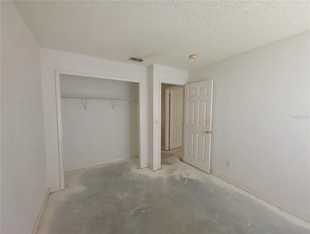 1523 INDIAN OAKS TRAIL Kissimmee, FL 34747