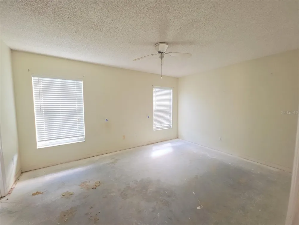1523 INDIAN OAKS TRAIL Kissimmee, FL 34747