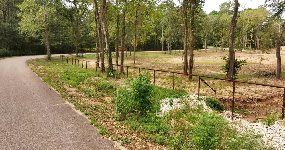 12825 Hill Creek Rd Montgomery, TX 77356