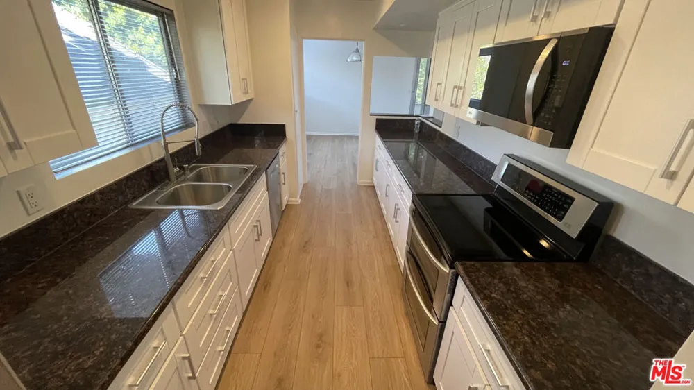 9930 Durant Drive #4 Beverly Hills, CA 90212