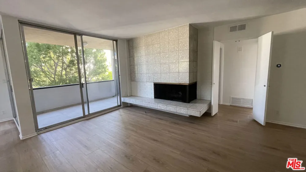 9930 Durant Drive #4 Beverly Hills, CA 90212