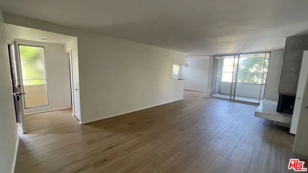 9930 Durant Drive #4 Beverly Hills, CA 90212
