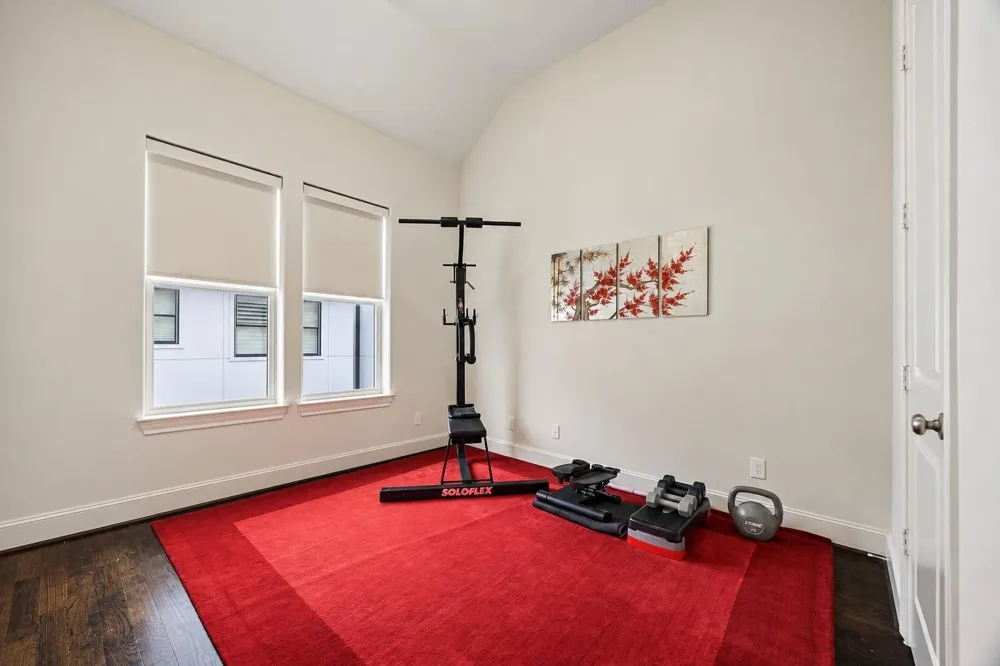 2725 Cohn Garden Houston, TX 77007