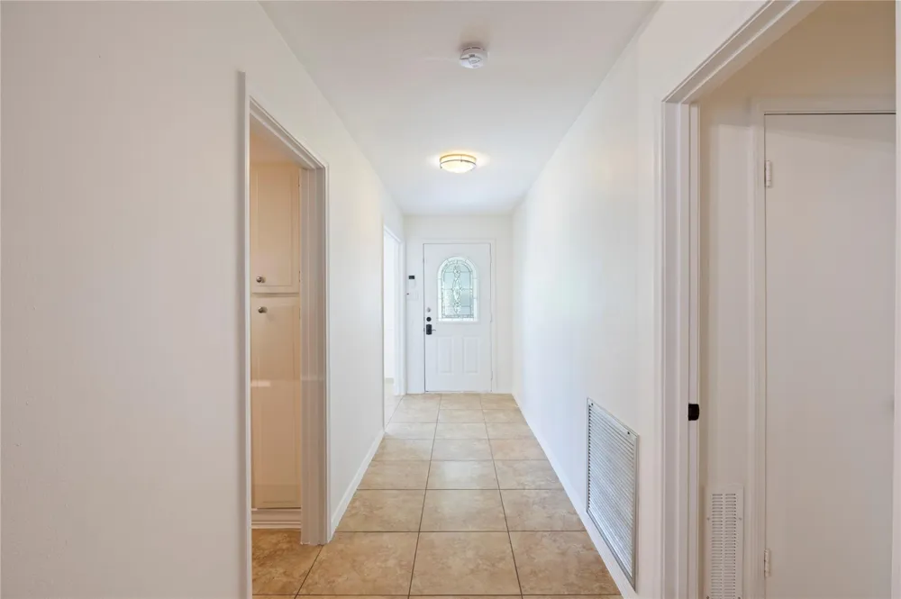 10714 Hillcroft Avenue Houston, TX 77096