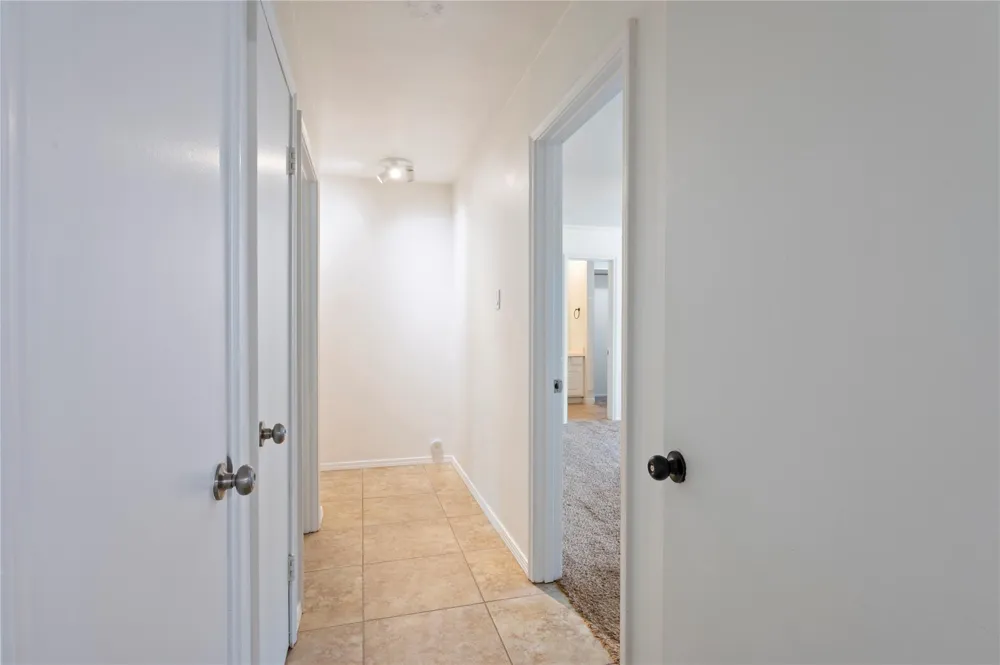 10714 Hillcroft Avenue Houston, TX 77096