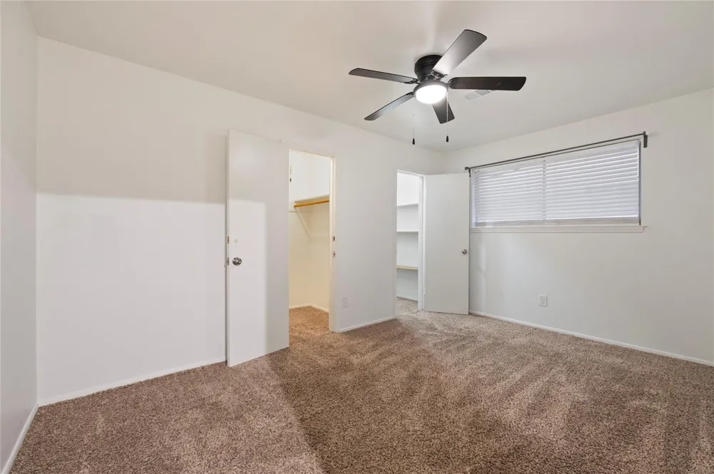 10714 Hillcroft Avenue Houston, TX 77096