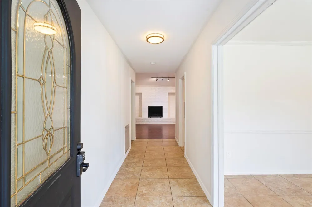 10714 Hillcroft Avenue Houston, TX 77096