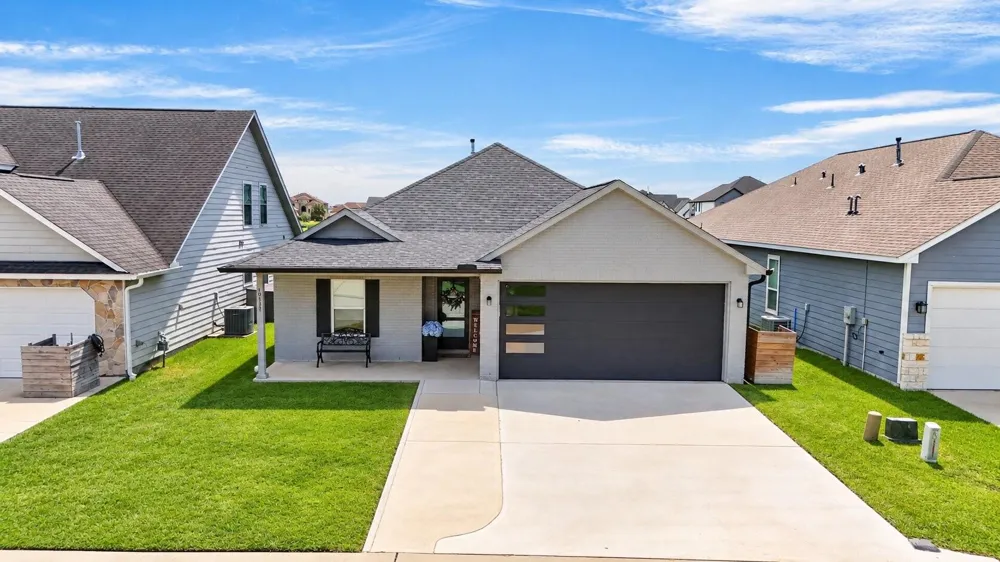 10737 S Lake Mist Lane Willis, TX 77318