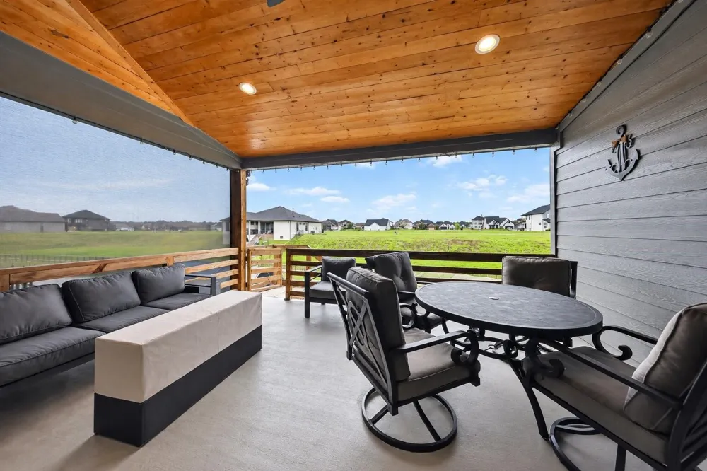 10737 S Lake Mist Lane Willis, TX 77318