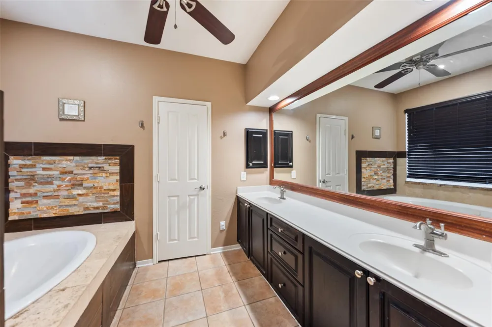 19 Lyreleaf Place The Woodlands, TX 77382