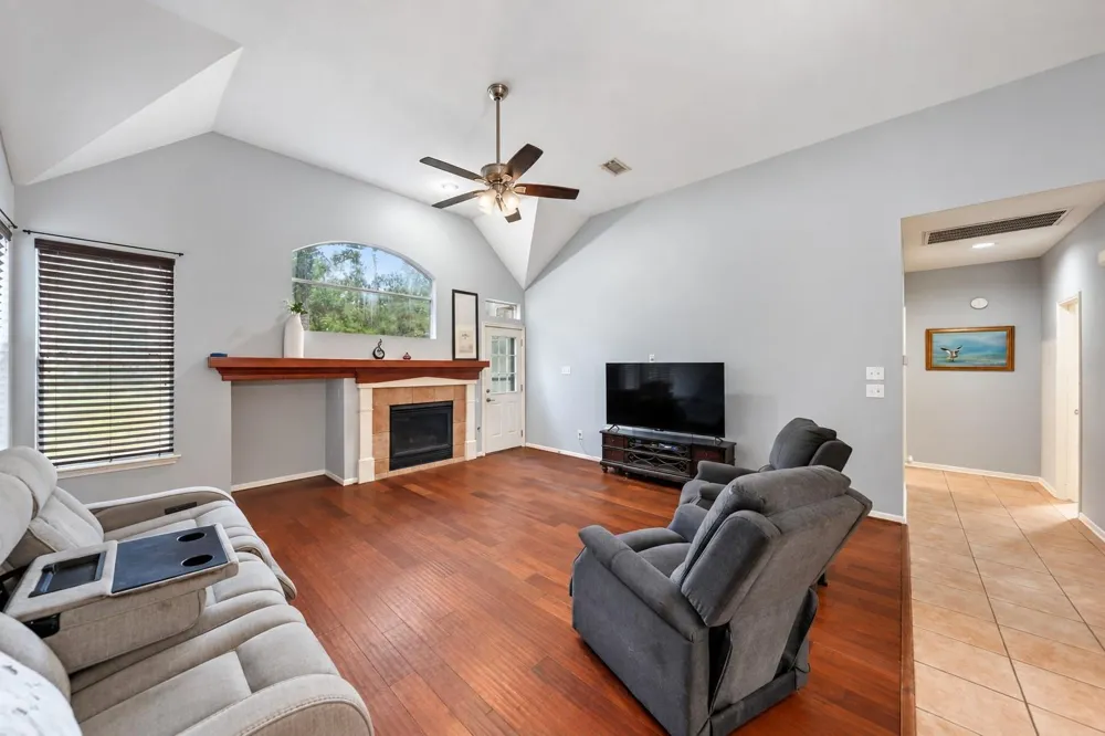 19 Lyreleaf Place The Woodlands, TX 77382