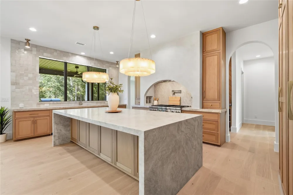 25088 Seguin Trl Montgomery, TX 77316
