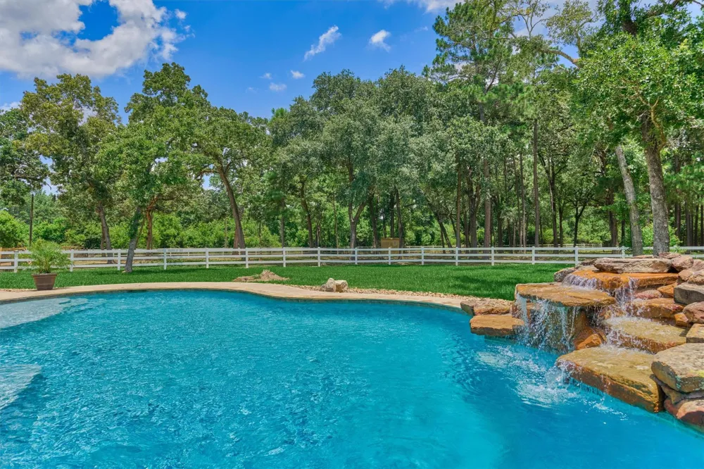 420 Ruel Road Magnolia, TX 77355