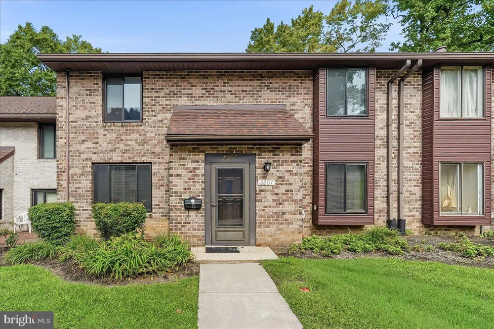 2207 ASPEN CIRCLE Springfield, PA 19064