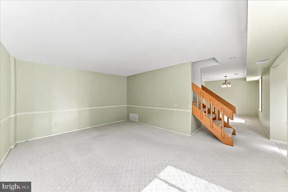 2207 ASPEN CIRCLE Springfield, PA 19064