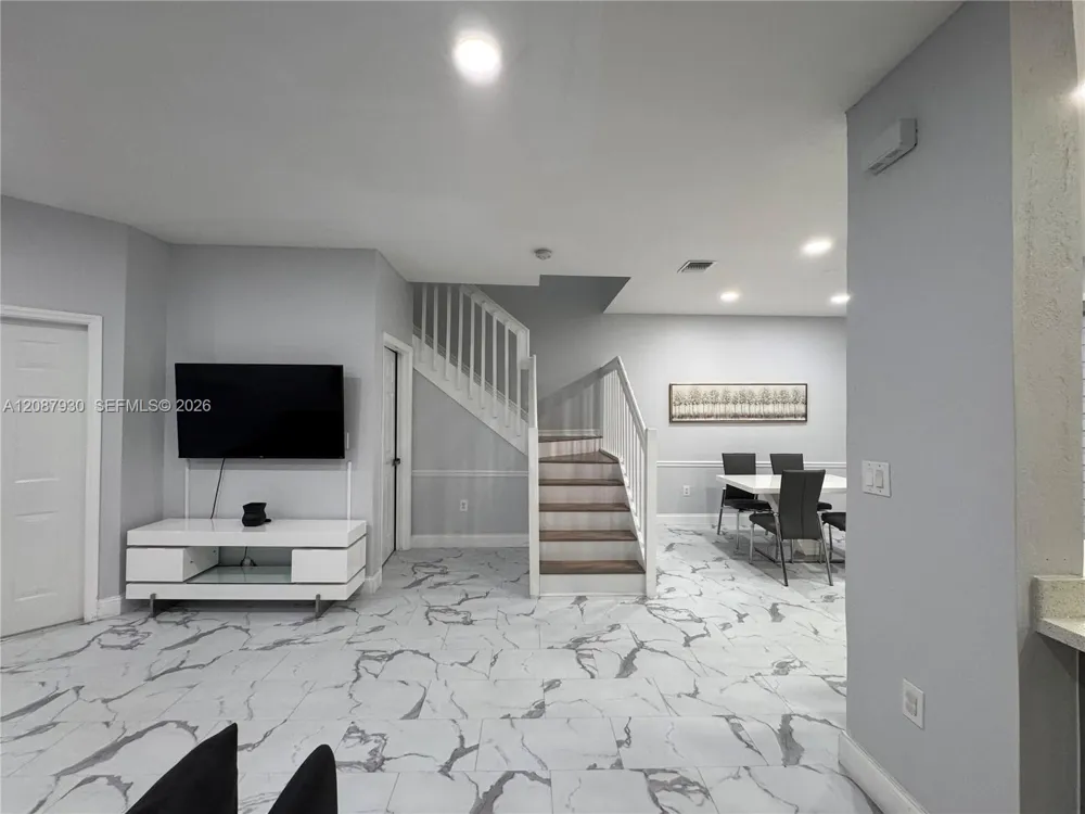 12317 SW 124th Ct Miami, FL 33186
