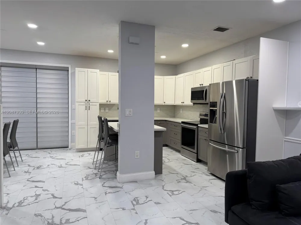 12317 SW 124th Ct Miami, FL 33186