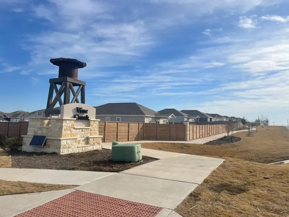 19400 Caymus Drive Pflugerville, TX 78660