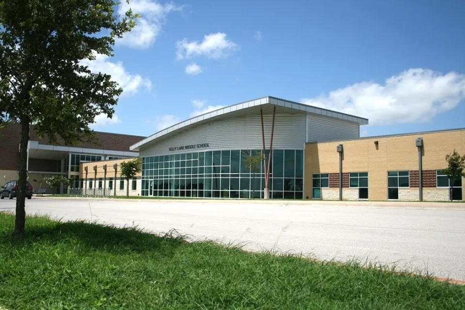 19400 Caymus Drive Pflugerville, TX 78660