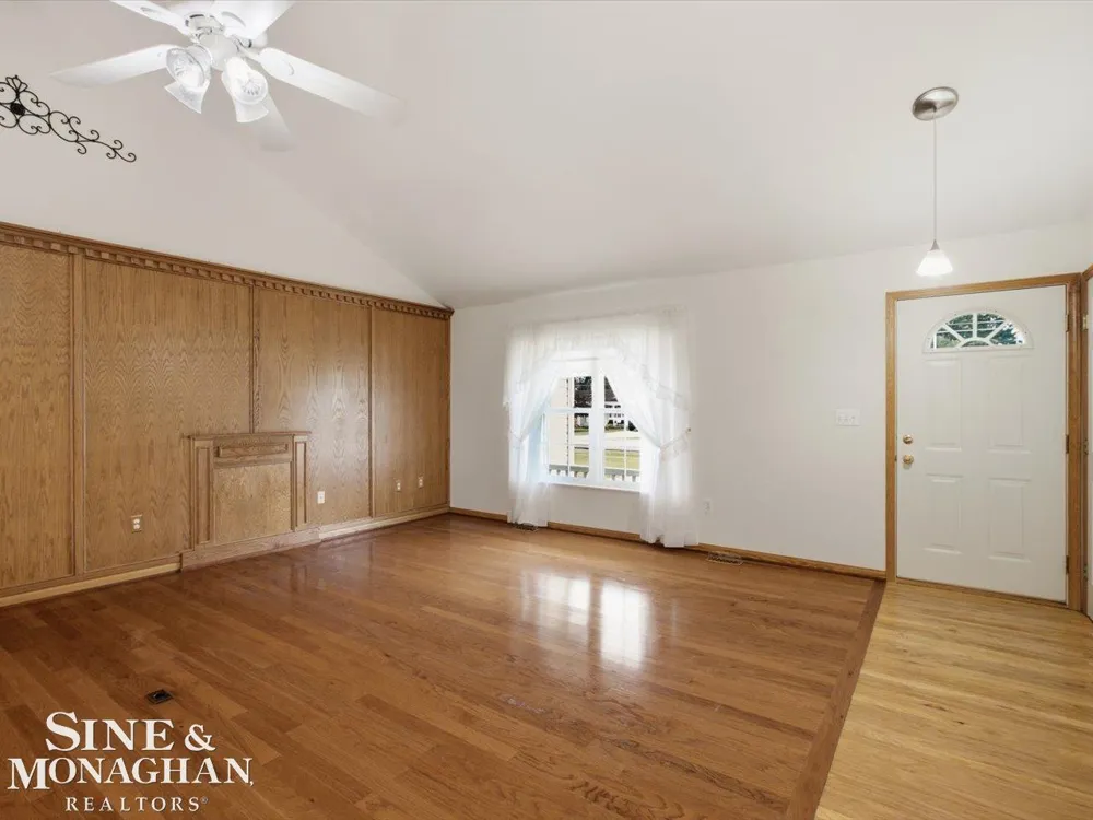 4281 Ravenswood Road Marysville City, MI 48040