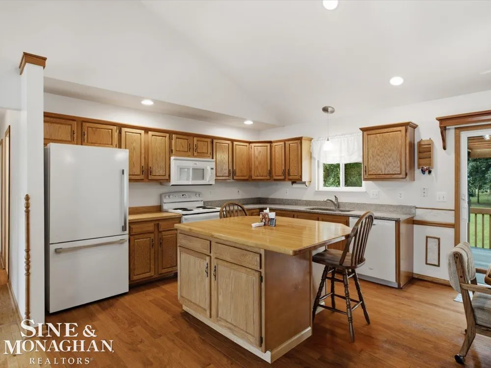 4281 Ravenswood Road Marysville City, MI 48040