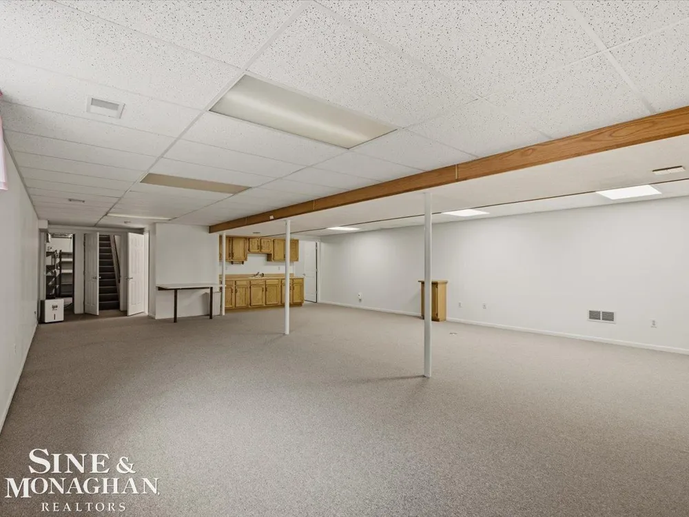 4281 Ravenswood Road Marysville City, MI 48040