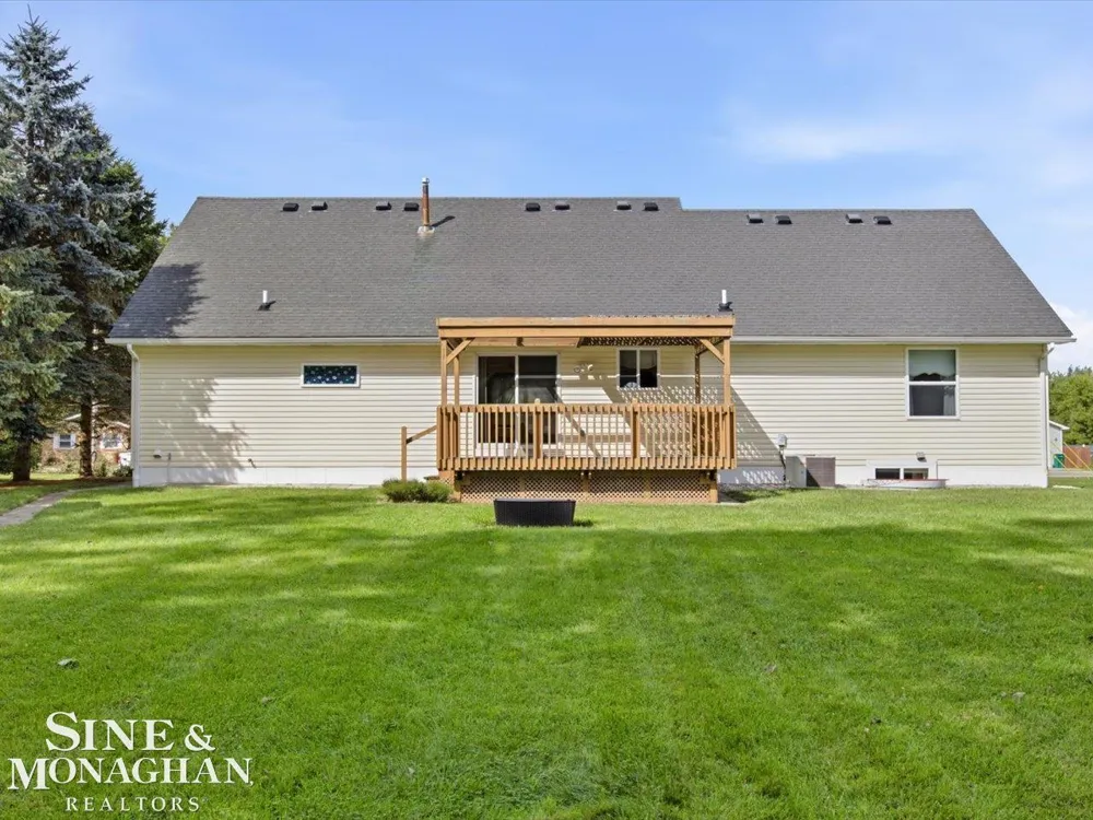 4281 Ravenswood Road Marysville City, MI 48040