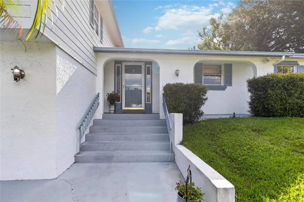 656 LITTLE WEKIVA ROAD Altamonte Springs, FL 32714