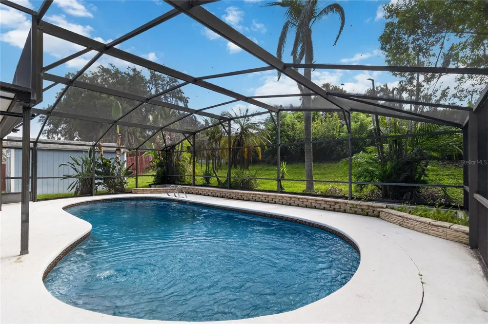656 LITTLE WEKIVA ROAD Altamonte Springs, FL 32714