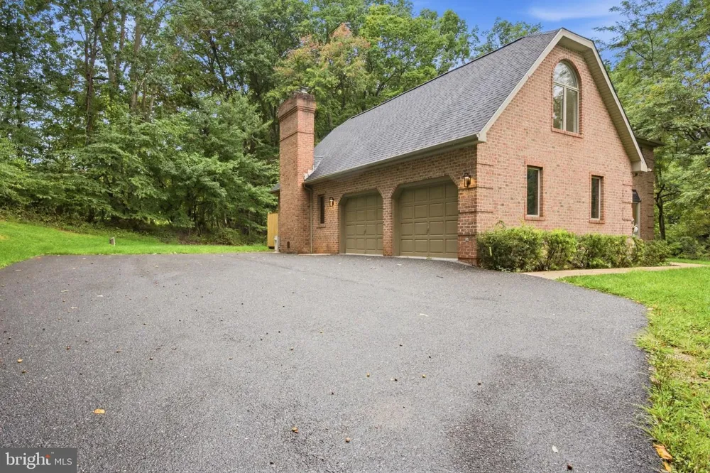 800 BERRYMANS LANE Reisterstown, MD 21136