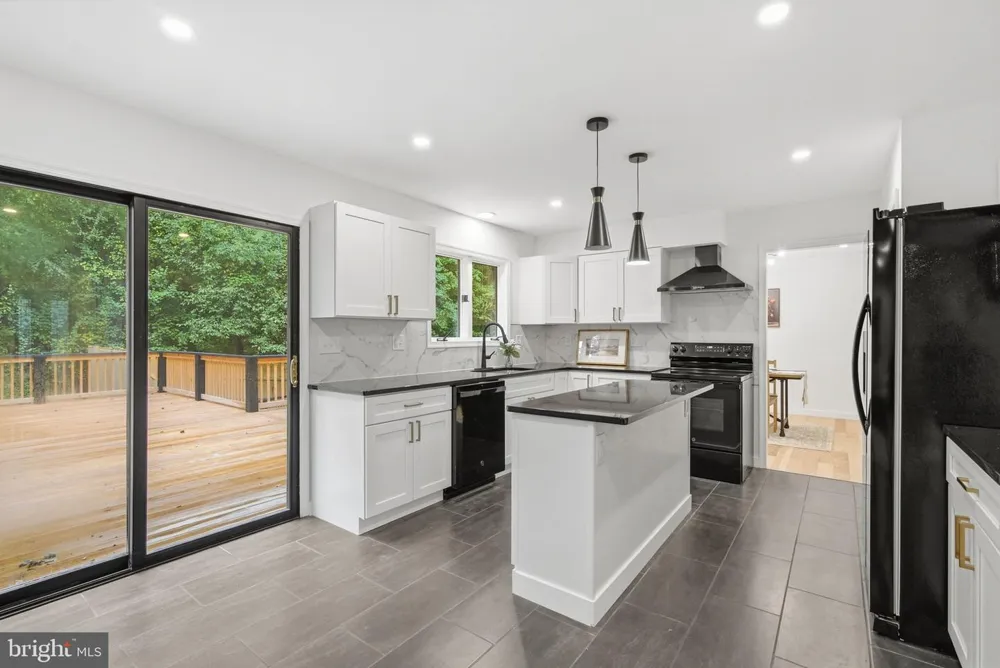 800 BERRYMANS LANE Reisterstown, MD 21136