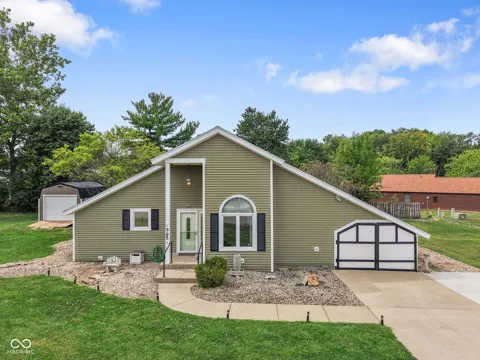 905 Hamilton Drive